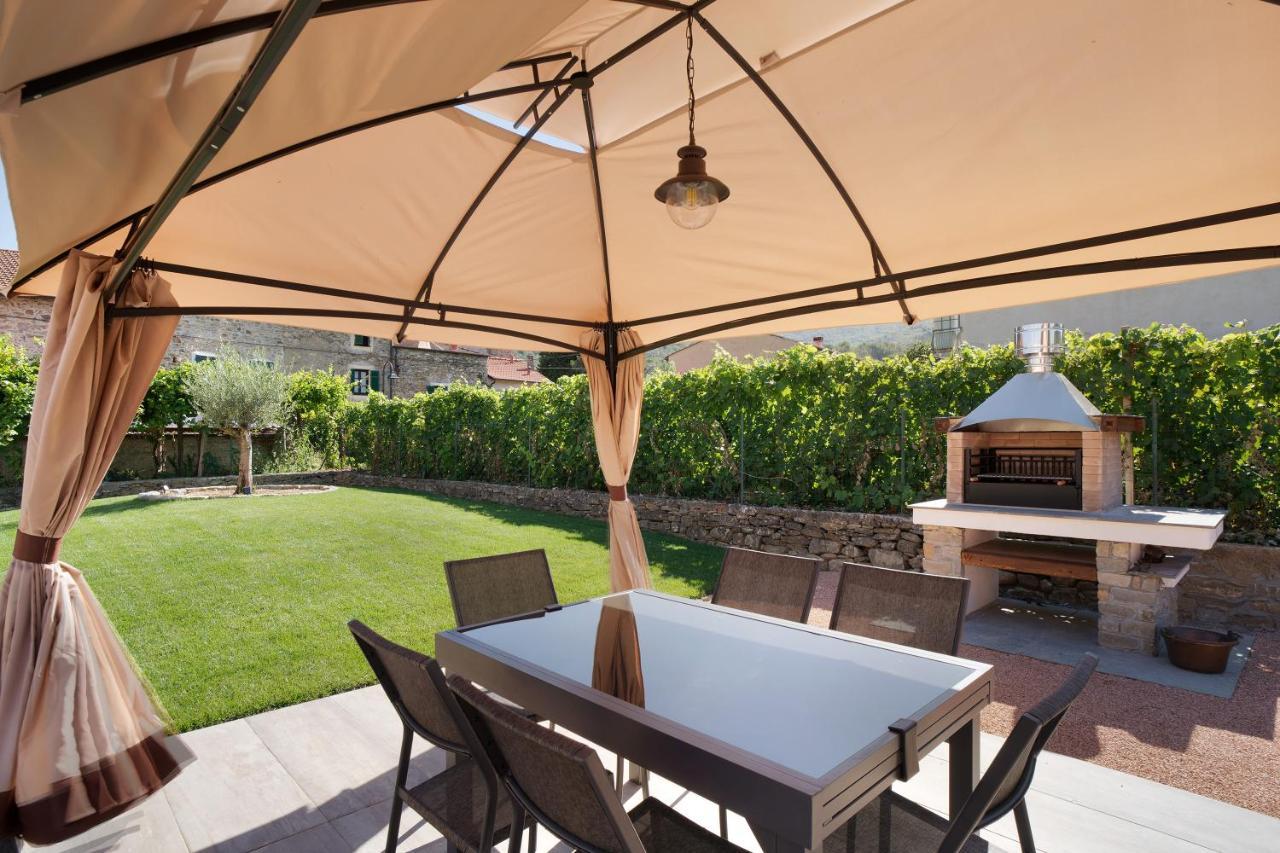 Agriturismo Il Borgo - Lavanda Villanova d'Albenga Dış mekan fotoğraf